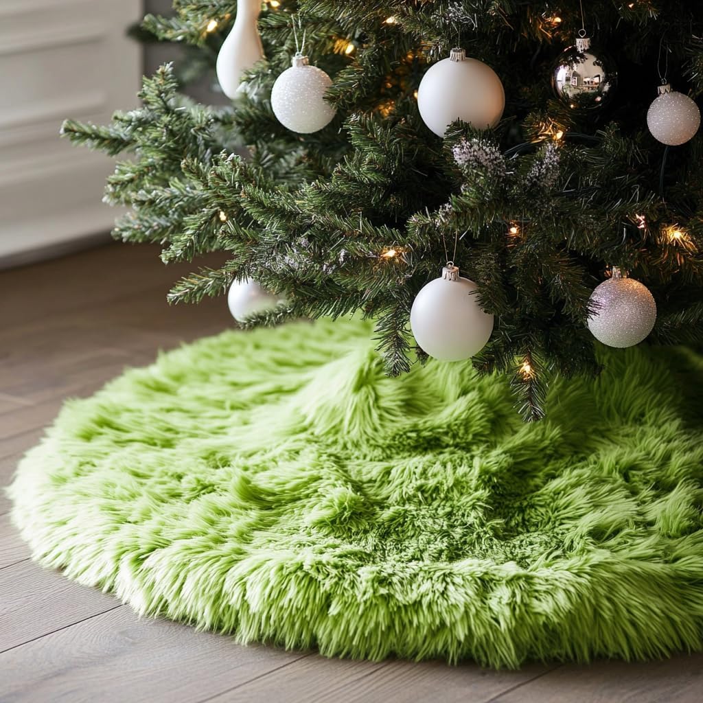 Shiny Faux Fur Christmas Tree Skirt – view 9