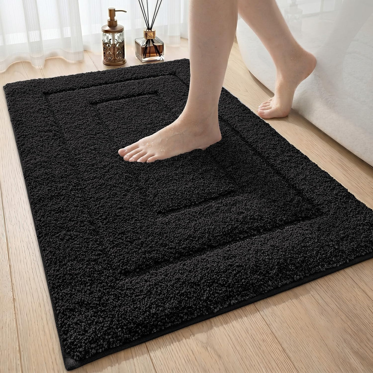 Extra Soft Plush Absorbent Bath Mat – Non-Slip