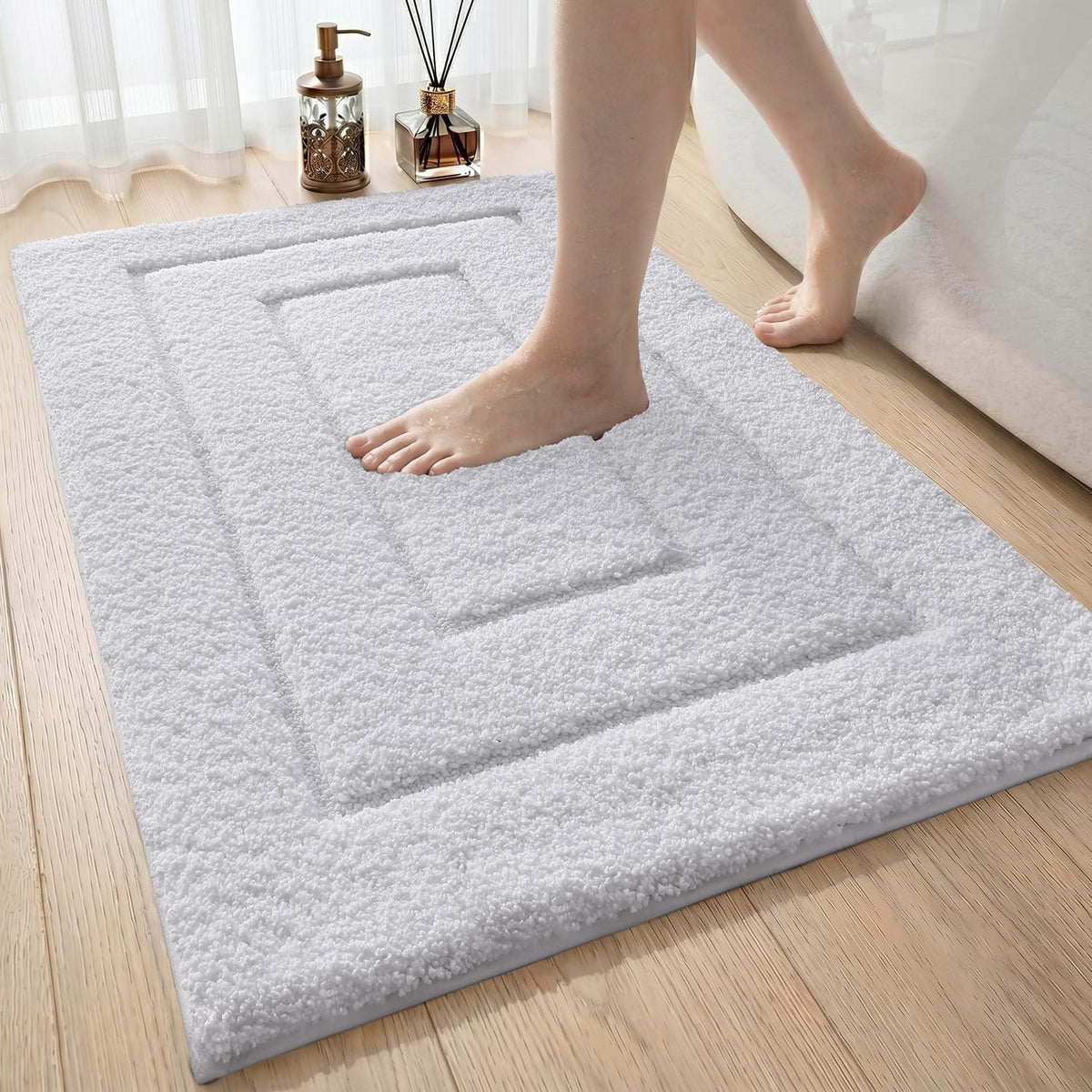 Extra Soft Plush Absorbent Bath Mat – Non-Slip