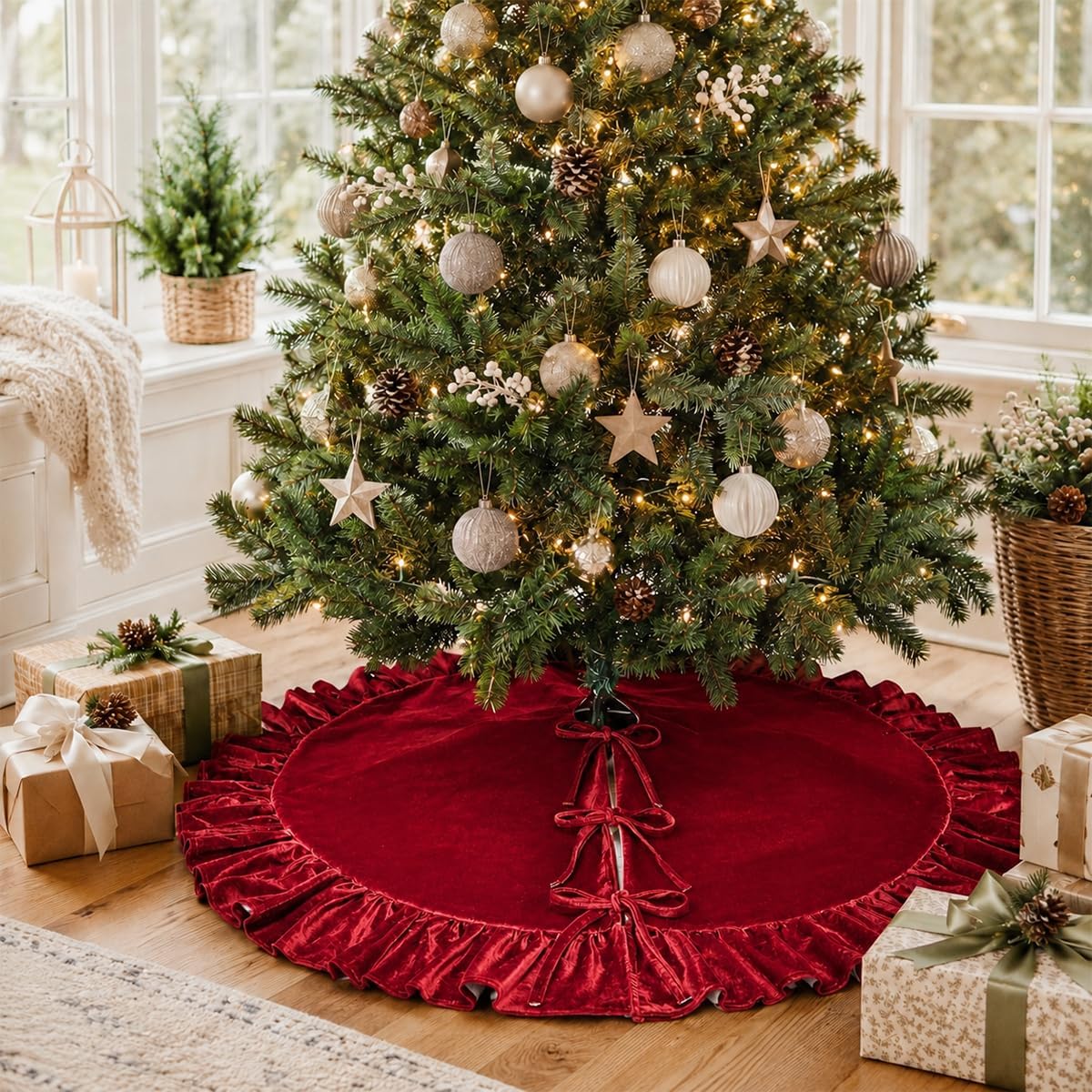 Velvet Christmas Tree Skirt with Ruffled Edge – view 4