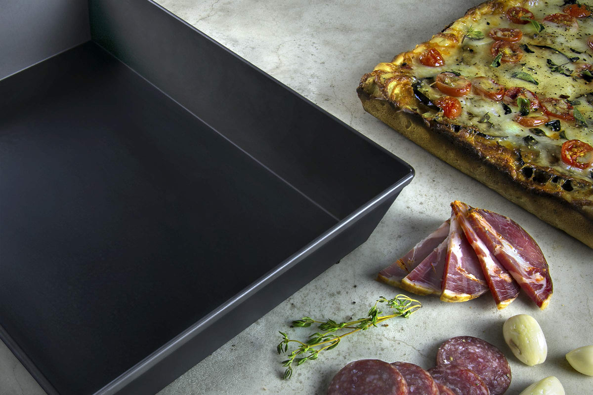 LloydPans Detroit-Style Pizza Pan – Pre-Seasoned