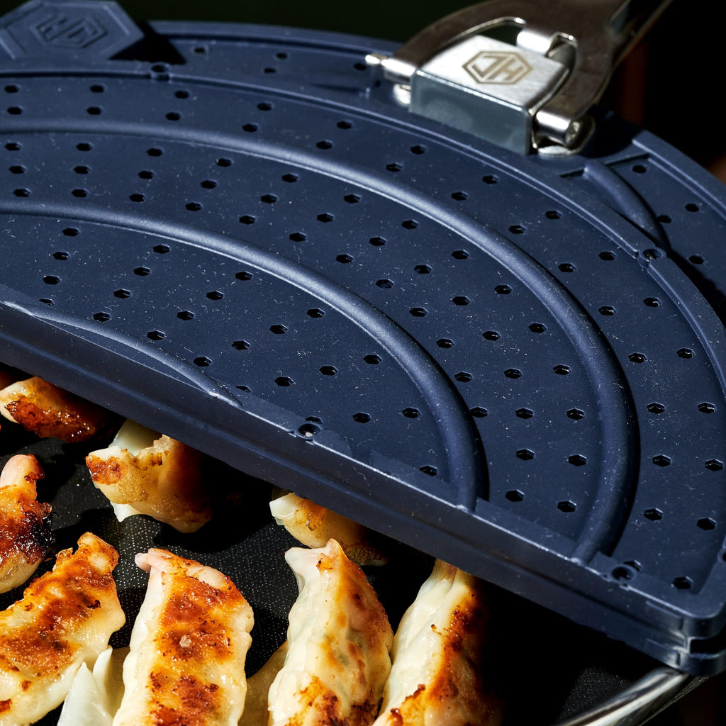 HexClad Folding Grease Splatter Screen – up to 30 cm Pans