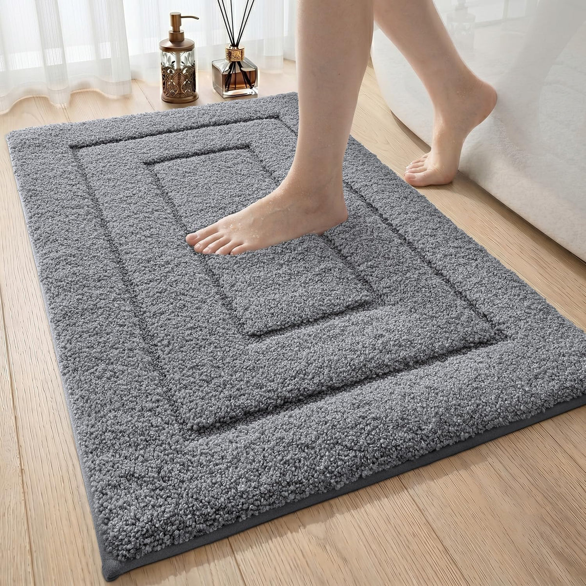 Extra Soft Plush Absorbent Bath Mat – Non-Slip