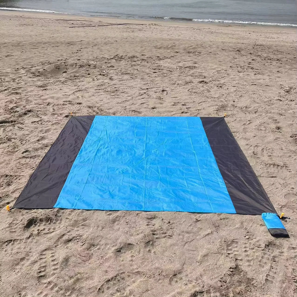 Sandproof Waterproof Beach Mat – 200 x 210 cm